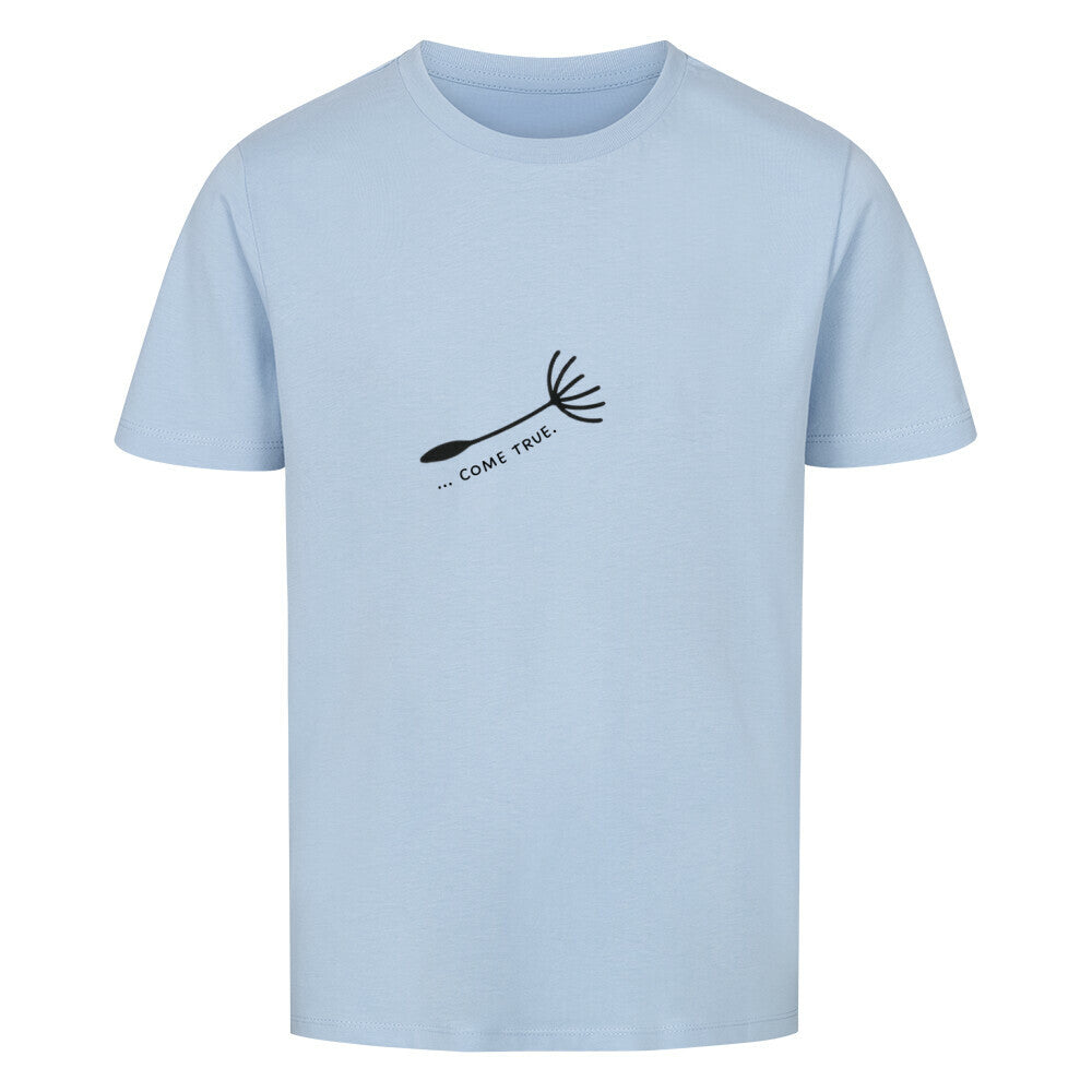 Mama-Kind-Shirt-Set aus Bio-Baumwolle mit geteiltem Spruch: „You are my wish … come true“. Hellblaues T-Shirt für Mama mit Pusteblume und fehlendem Schirmchen, passendes Kind-Shirt mit einzelner Pusteblumenschirmchen-Grafik. Hier ist das Kindershirt zu sehen. Hochwertig, nachhaltig, ideal als Muttertagsgeschenk, zur Geburt oder für Familienfotos. Perfektes Geschenk für Mamas und Kinder – liebevoll, modern und emotional gestaltet.